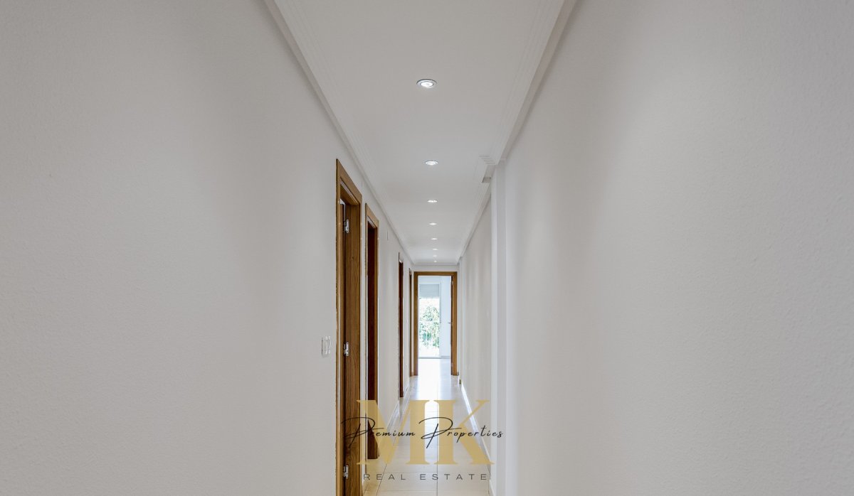 Resale - Apartment / flat - Pedreguer - Denia
