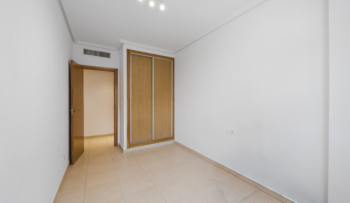Resale - Apartment / flat - Pedreguer - Denia