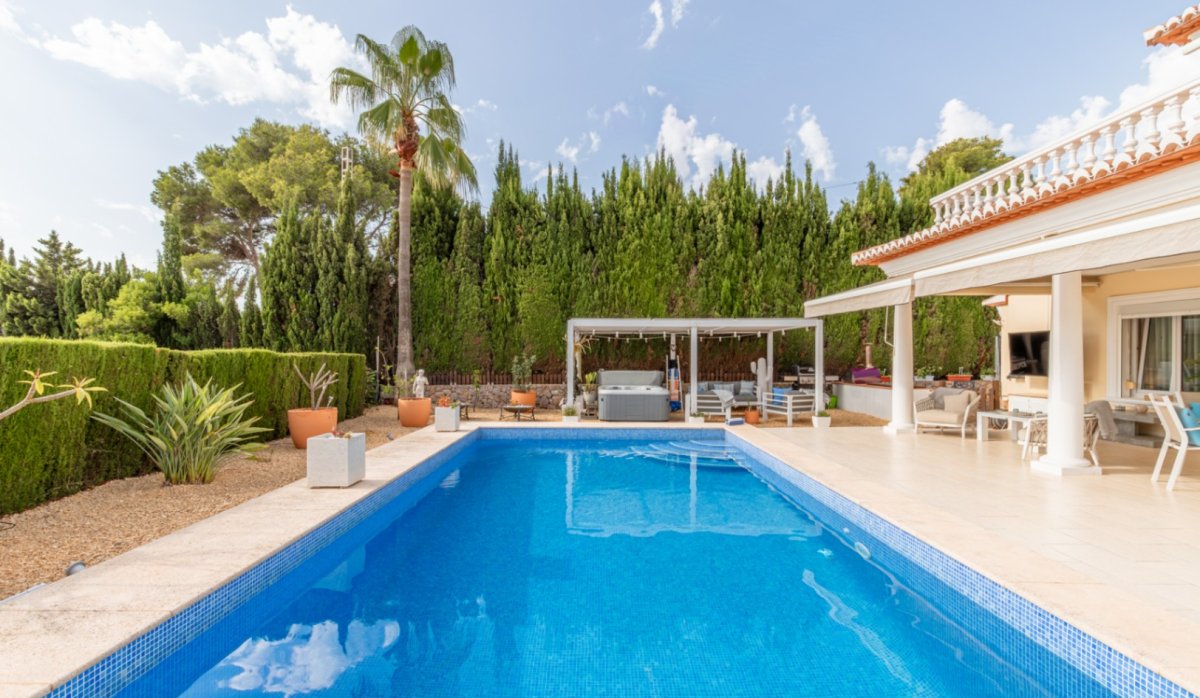 Resale - Villa - Moraira - Arnella