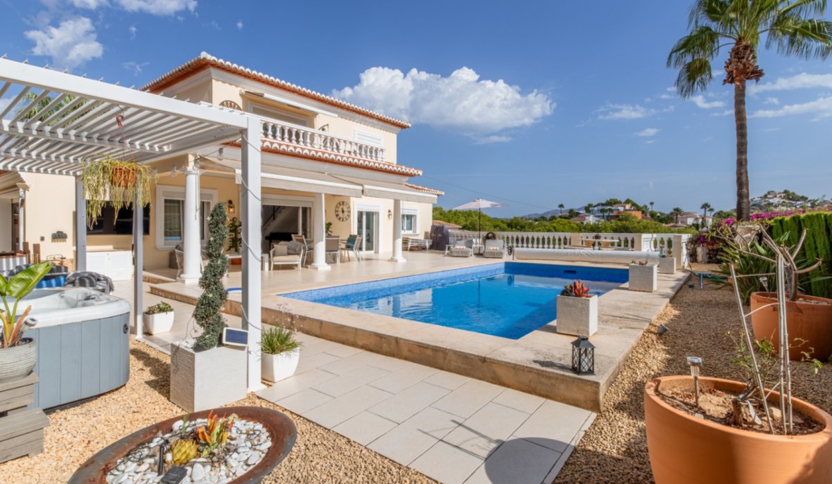 Resale - Villa - Moraira - Arnella