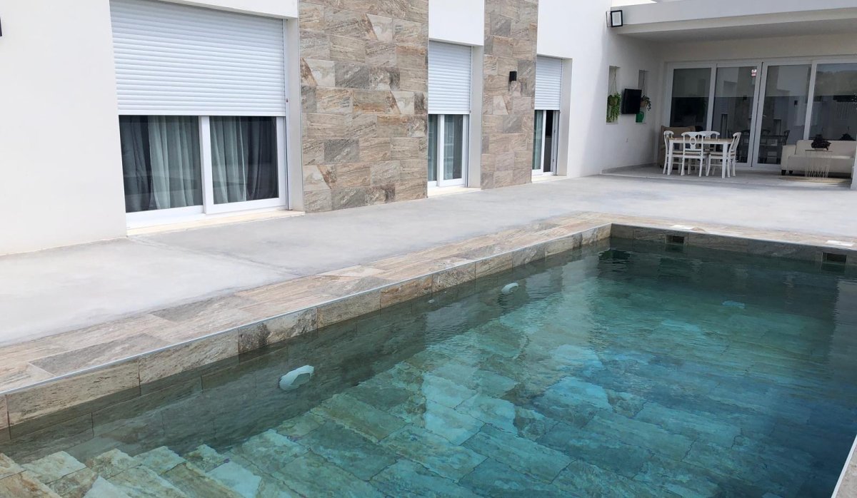 Новое здание - Villa - La Romana
