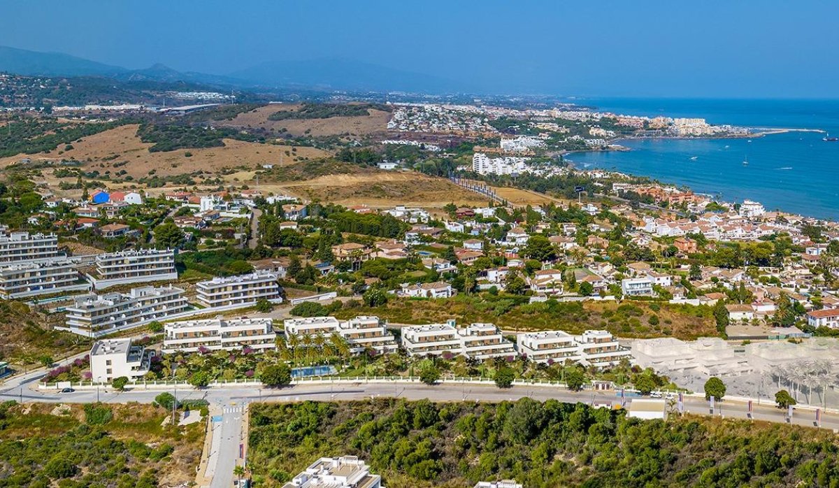 Obra nueva - Apartamento / piso - Estepona