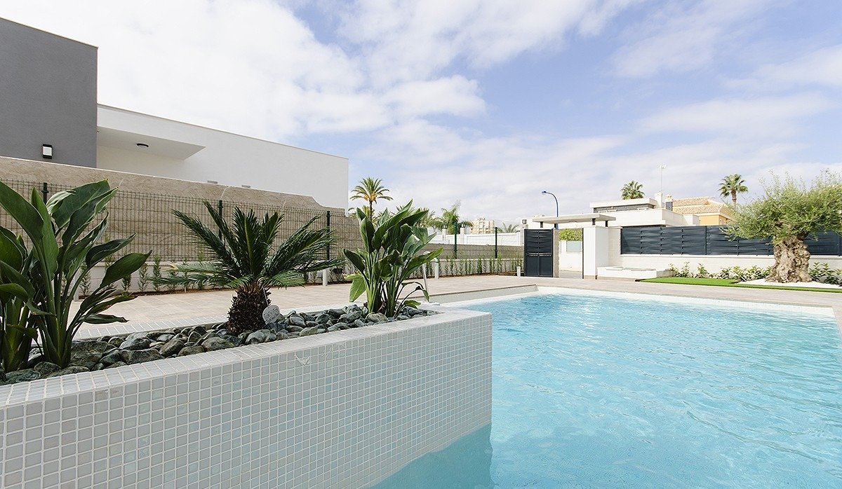 Obra nueva - Villa - Orihuela Costa - Campoamor