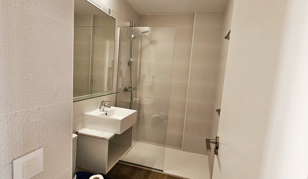 Bathroom - Apartment TAPE H with sea views and tourist license in Benidorm - Levante (Costa Blanca - Alicante)