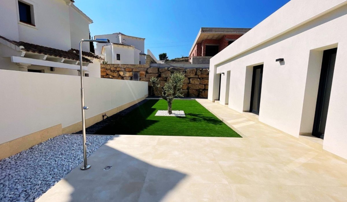 Garden -  Villa with private pool in Finestrat surrounded by forest (Costa Blanca - Alicante)