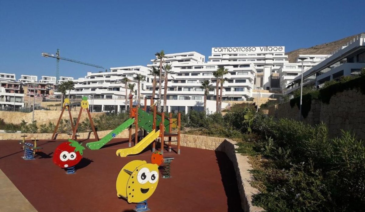 Children's playground - Exclusive Modern Duplex with Private Solarium and sea views in Camporrosso Village, Finestrat (Costa Blanca - Alicante)