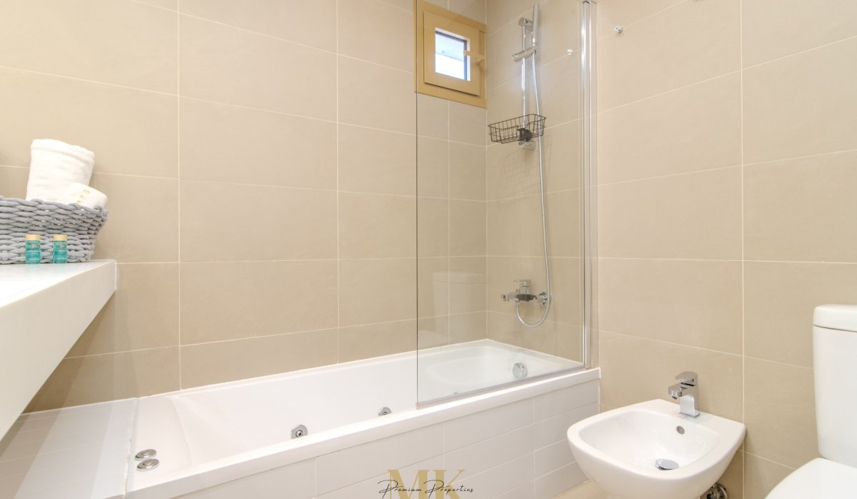 Bathroom - Luxury apartment for sale in the unique Intempo building, Poniente (Costa Blanca - Alicante - Benidorm)