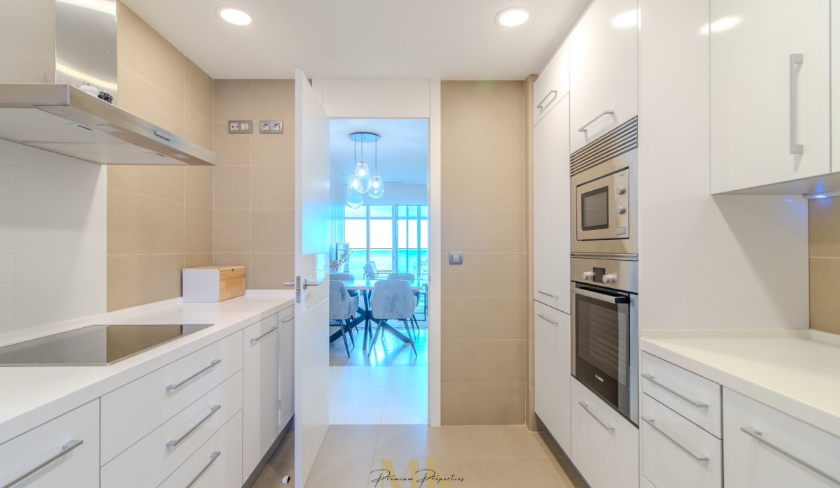 Independent kitchen - Luxury apartment for sale in the unique Intempo building, Poniente (Costa Blanca - Alicante - Benidorm)