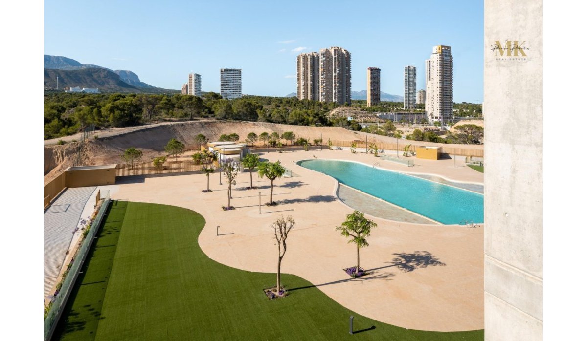 Swimming pool - Luxury apartment for sale in the unique Intempo building, Poniente (Costa Blanca - Alicante - Benidorm)