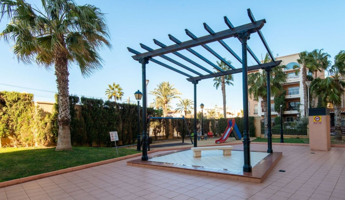 Playground for children - Apartment with sea views in Torrevieja, Playa de los Locos (Costa Blanca - Alicante)