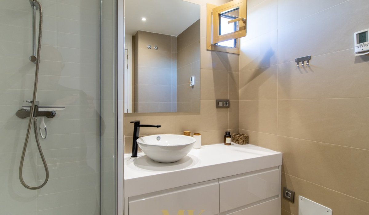 Reventa - Apartamento / piso - Benidorm - Playa Poniente