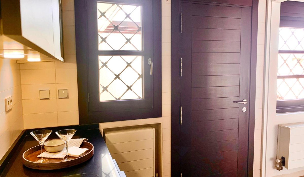 Новое здание - Таунхаус - Sucina