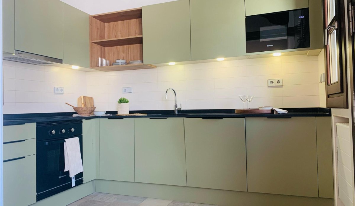 Новое здание - Таунхаус - Sucina