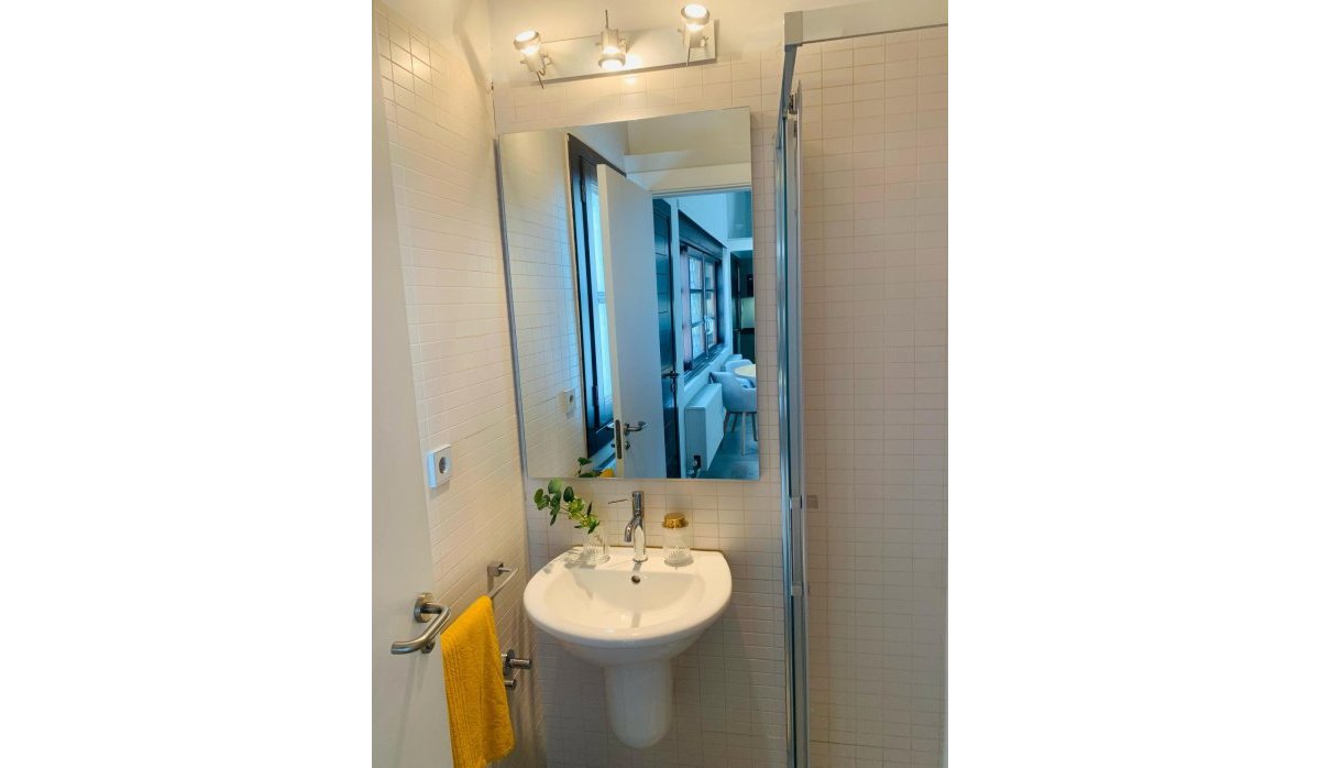 Новое здание - Таунхаус - Sucina