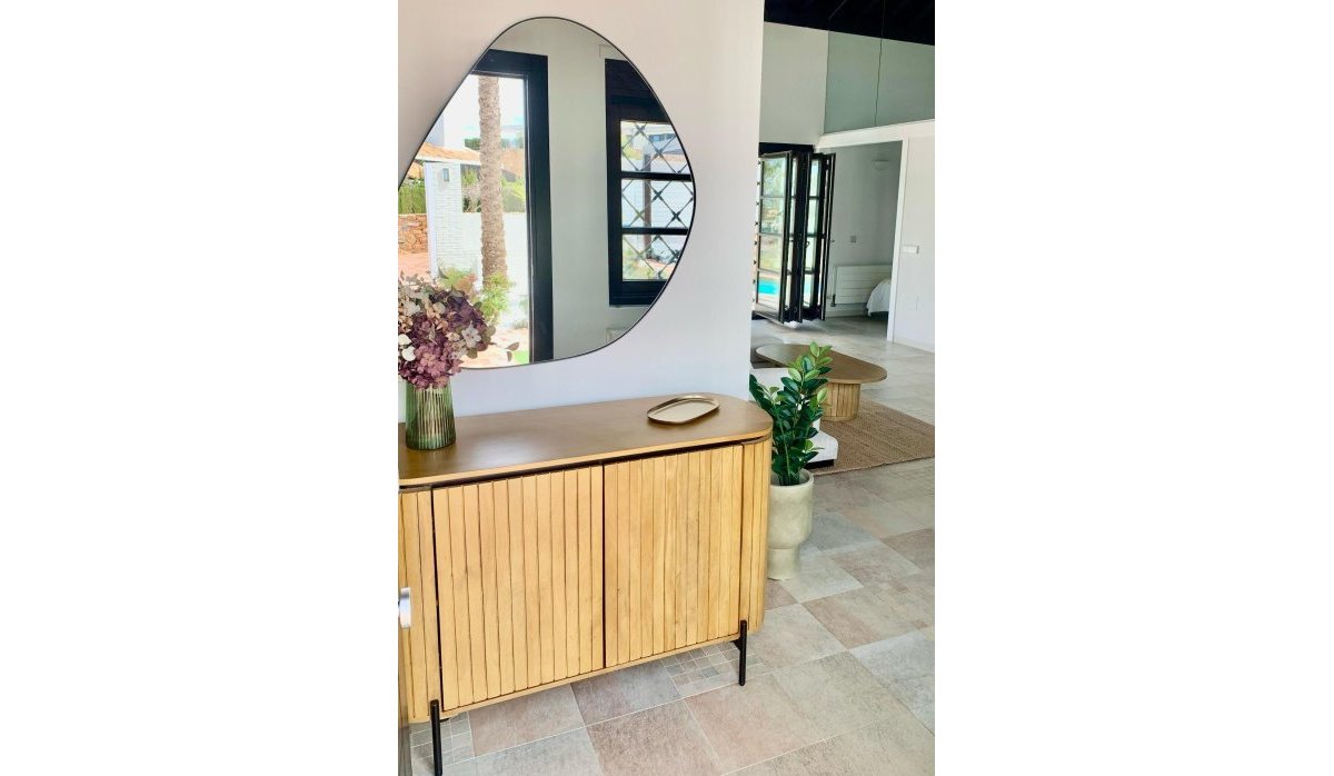 Новое здание - Таунхаус - Sucina