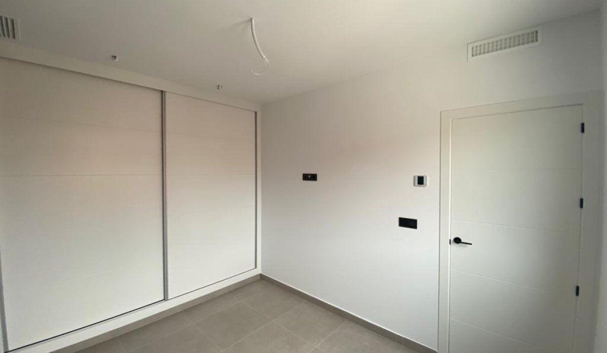 Rynek Pierwotny - Villa - Los Alcazares