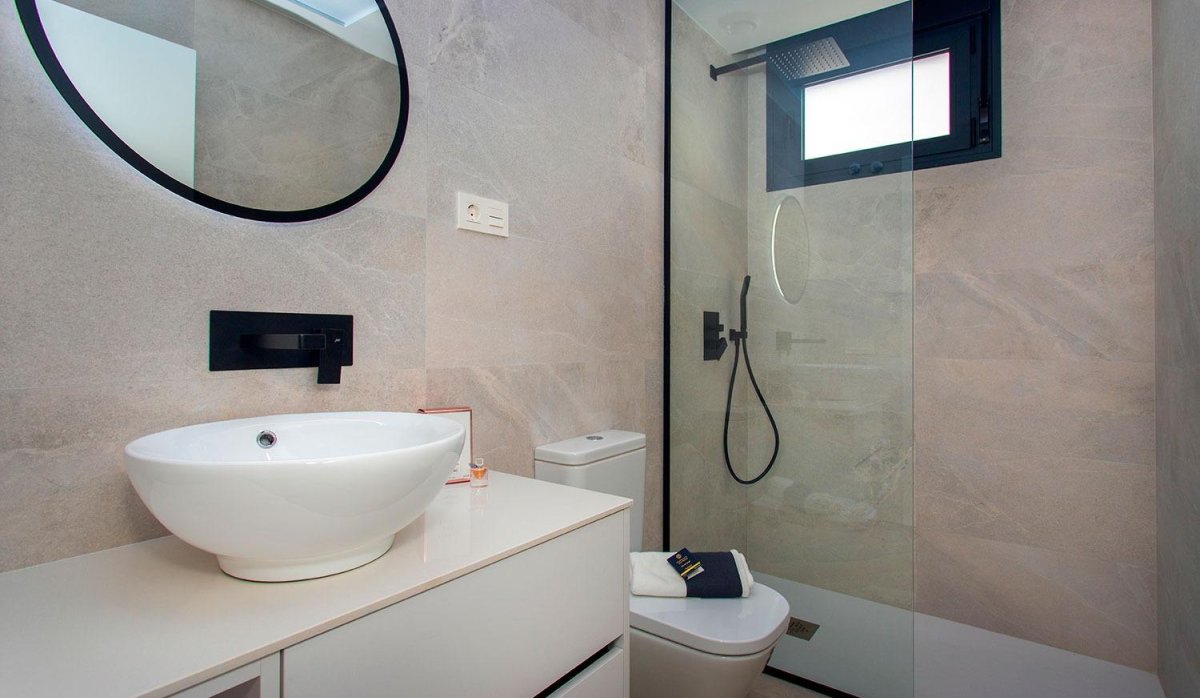 Новое здание - Semidetached - Sucina