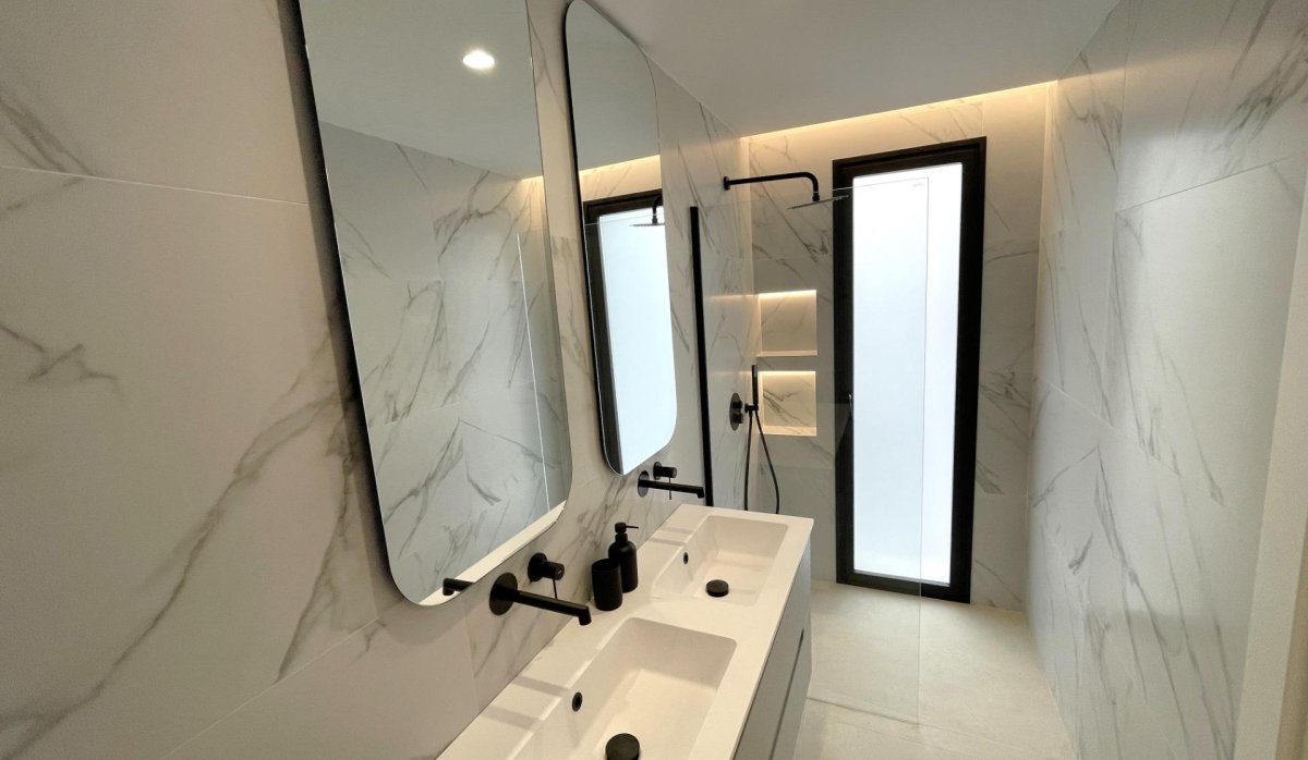 Obra nueva - Villa - Molina De Segura