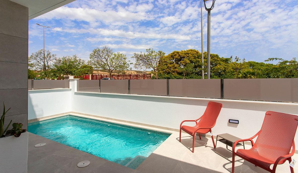 Новое здание - Semidetached - Sucina