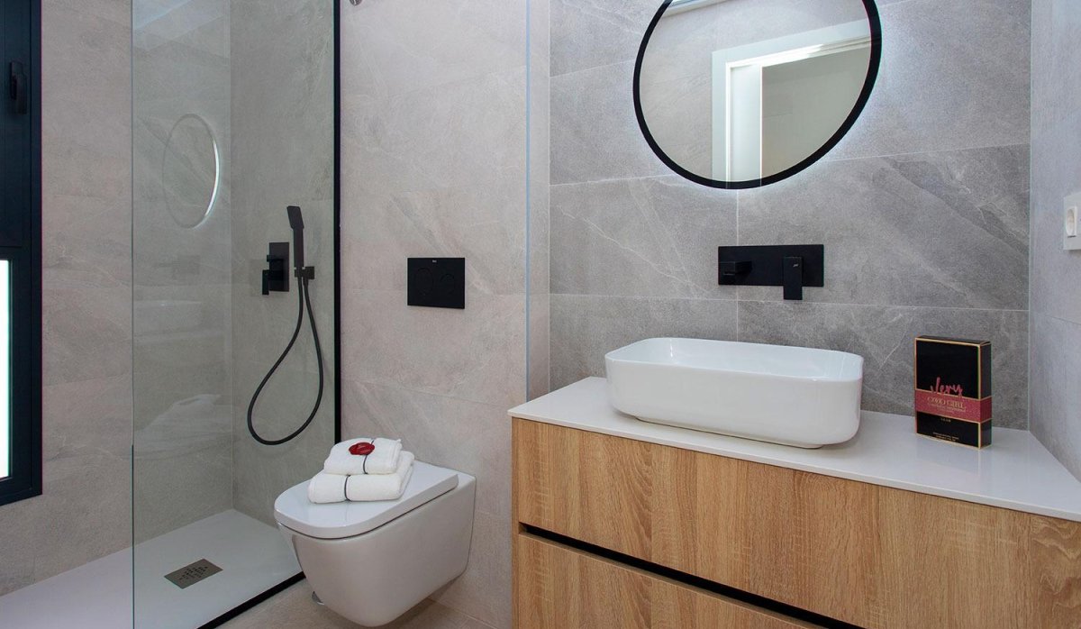 Новое здание - Semidetached - Sucina