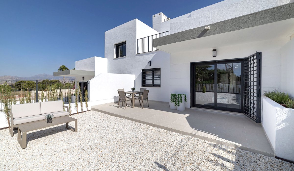 Rynek Pierwotny - Villa - Busot, zona Bonalba Golf (Alicante) - Spain
