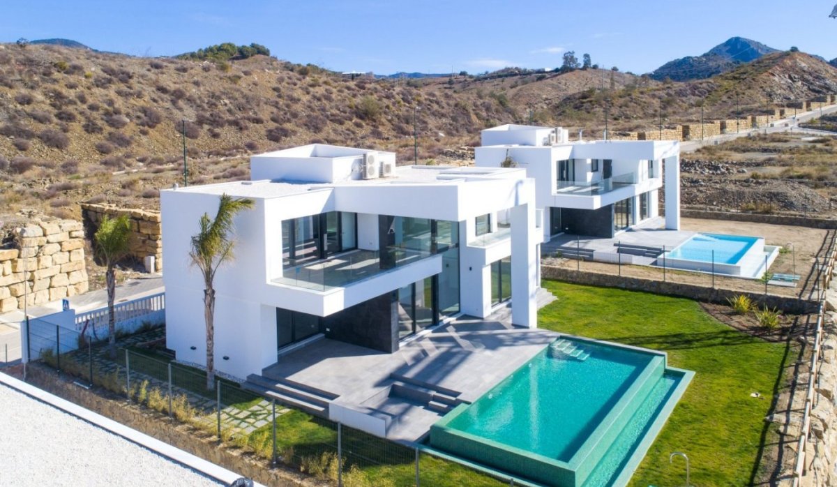 Nauja statyba - Villa - 