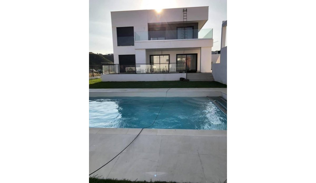 Rynek Pierwotny - Villa - Manilva