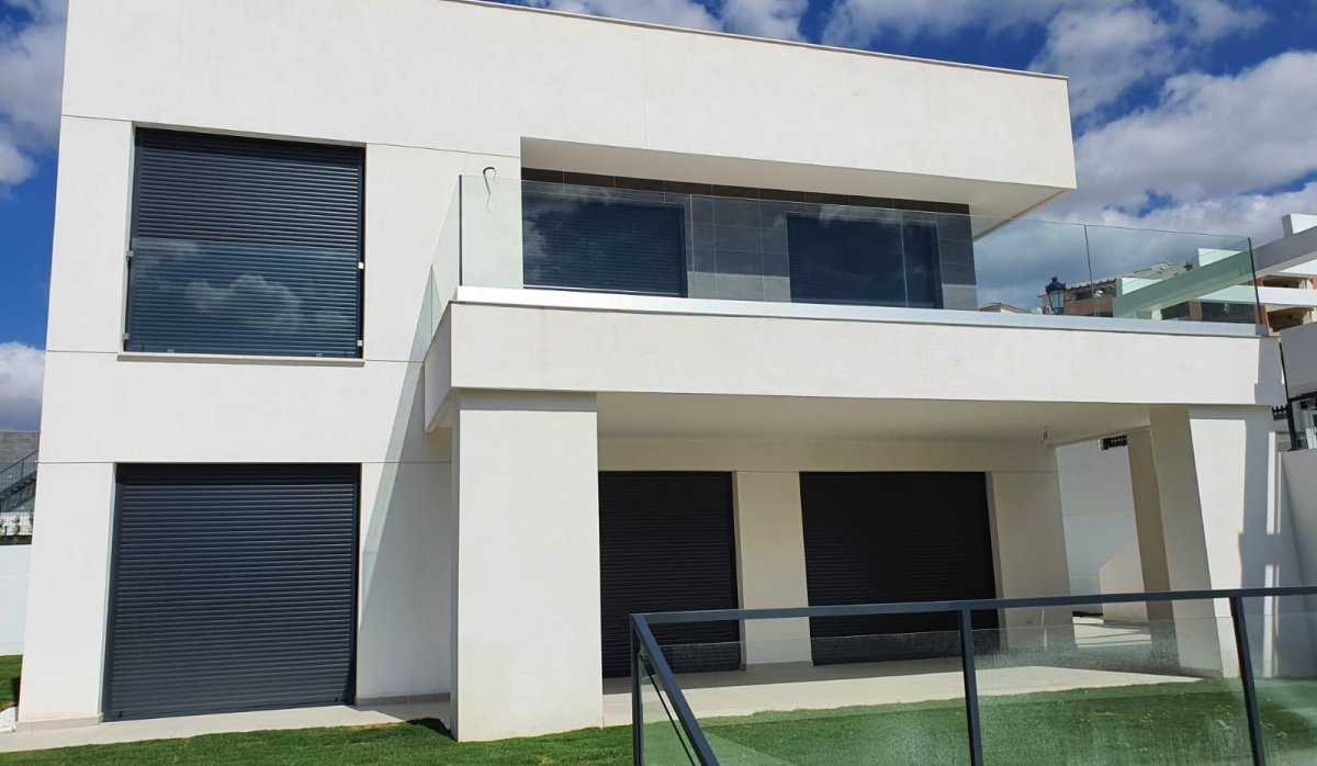 Rynek Pierwotny - Villa - Manilva