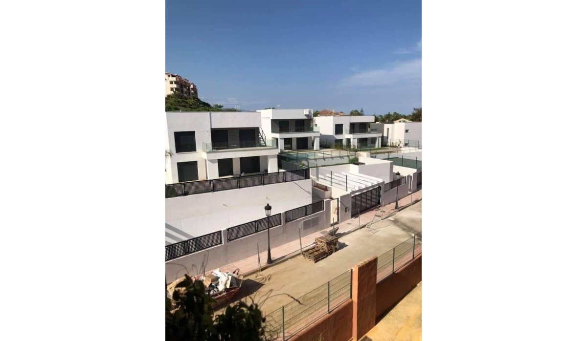 Rynek Pierwotny - Villa - Manilva