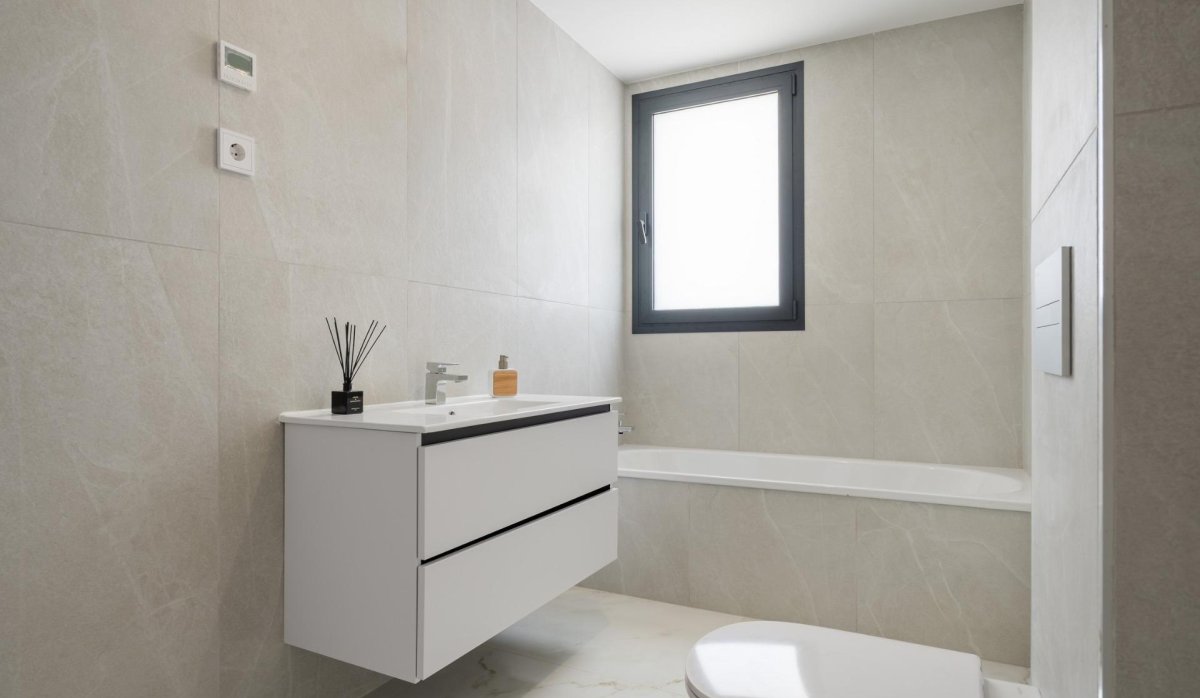 Obra nueva - Ático - Estepona