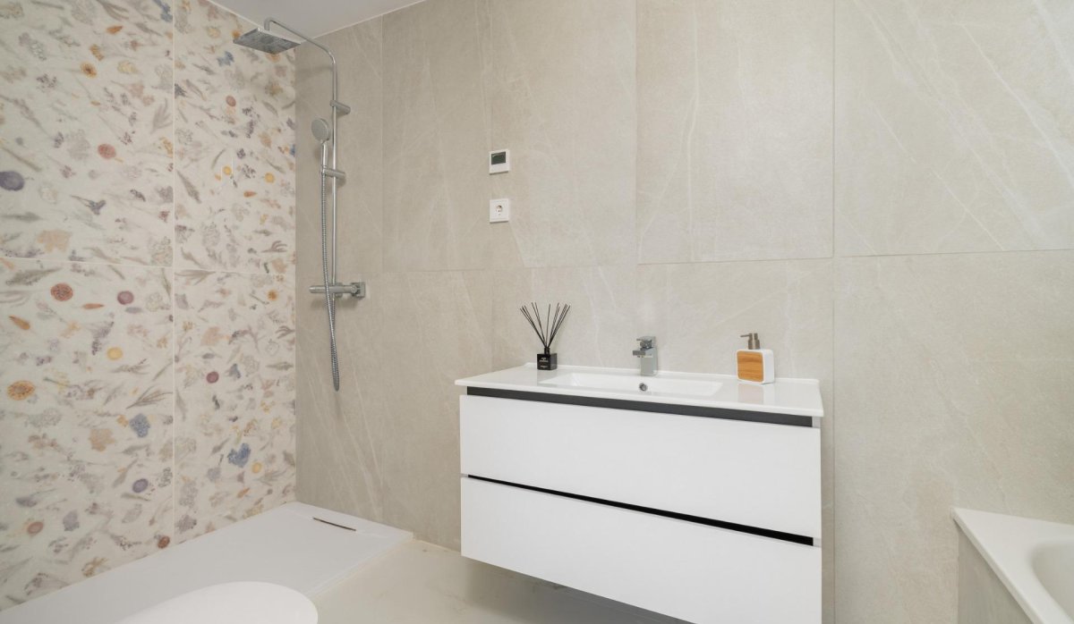 Obra nueva - Ático - Estepona