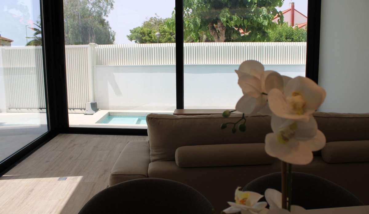 Obra nueva - Villa - Pilar de La Horadada