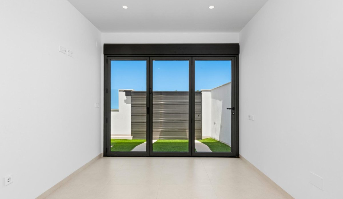 Obra nueva - Villa - Los Alcazares