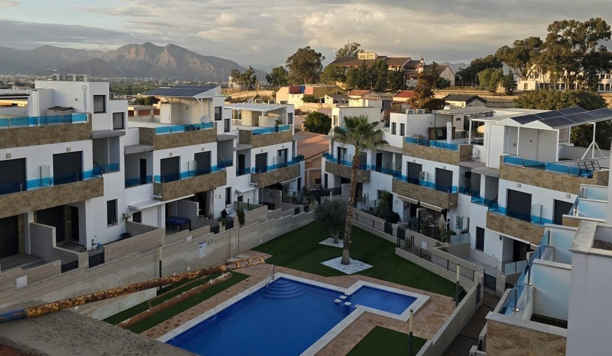 Obra nueva - Adosado - Bigastro