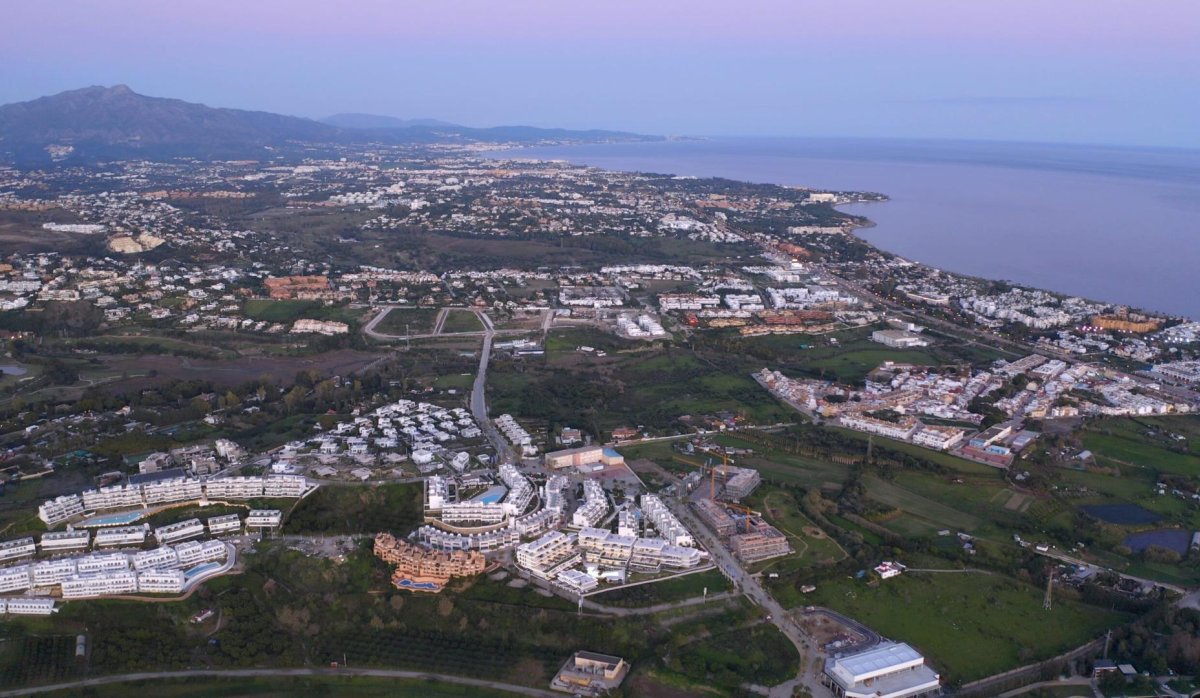 Obra nueva - Apartamento / piso - Estepona