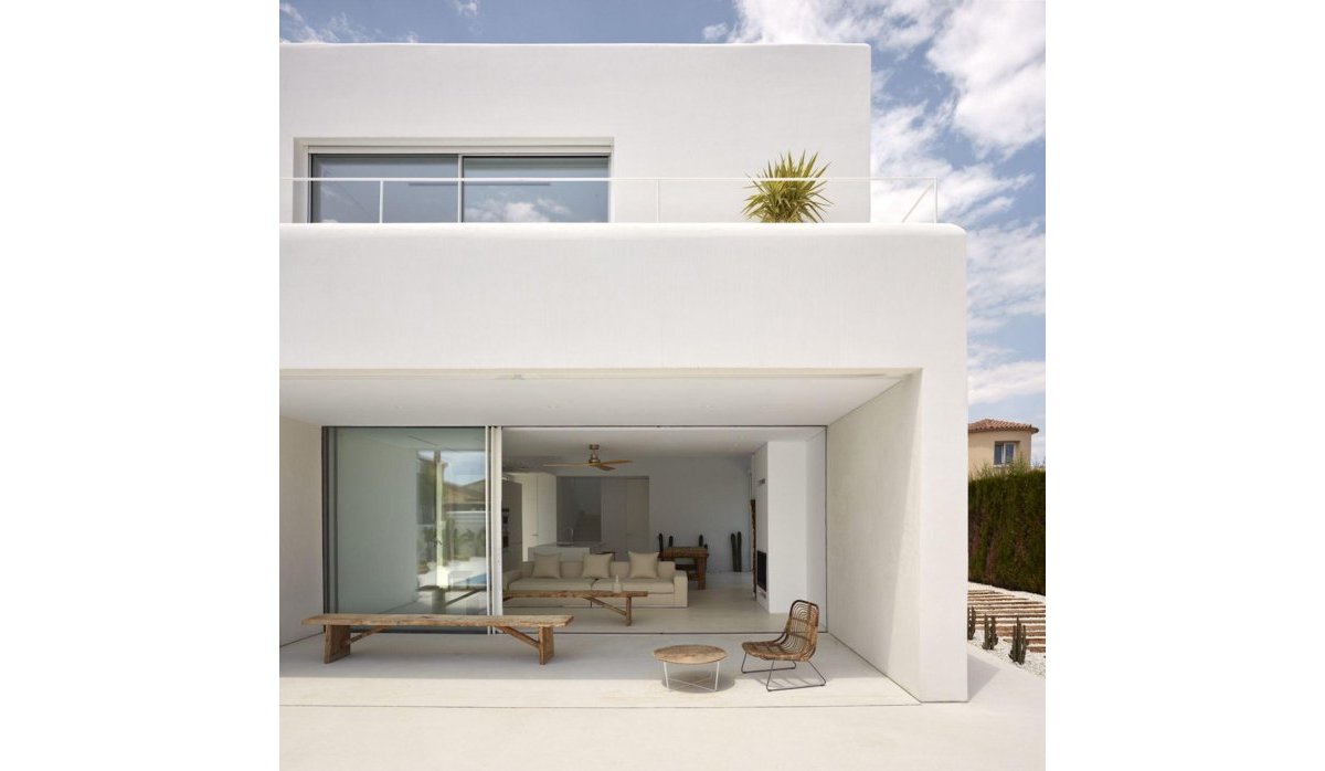 Obra nueva - Villa - Estepona