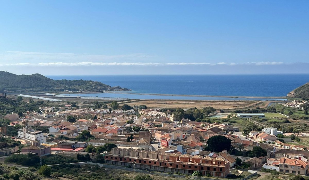 Nauja statyba - Dvibučių namas - 