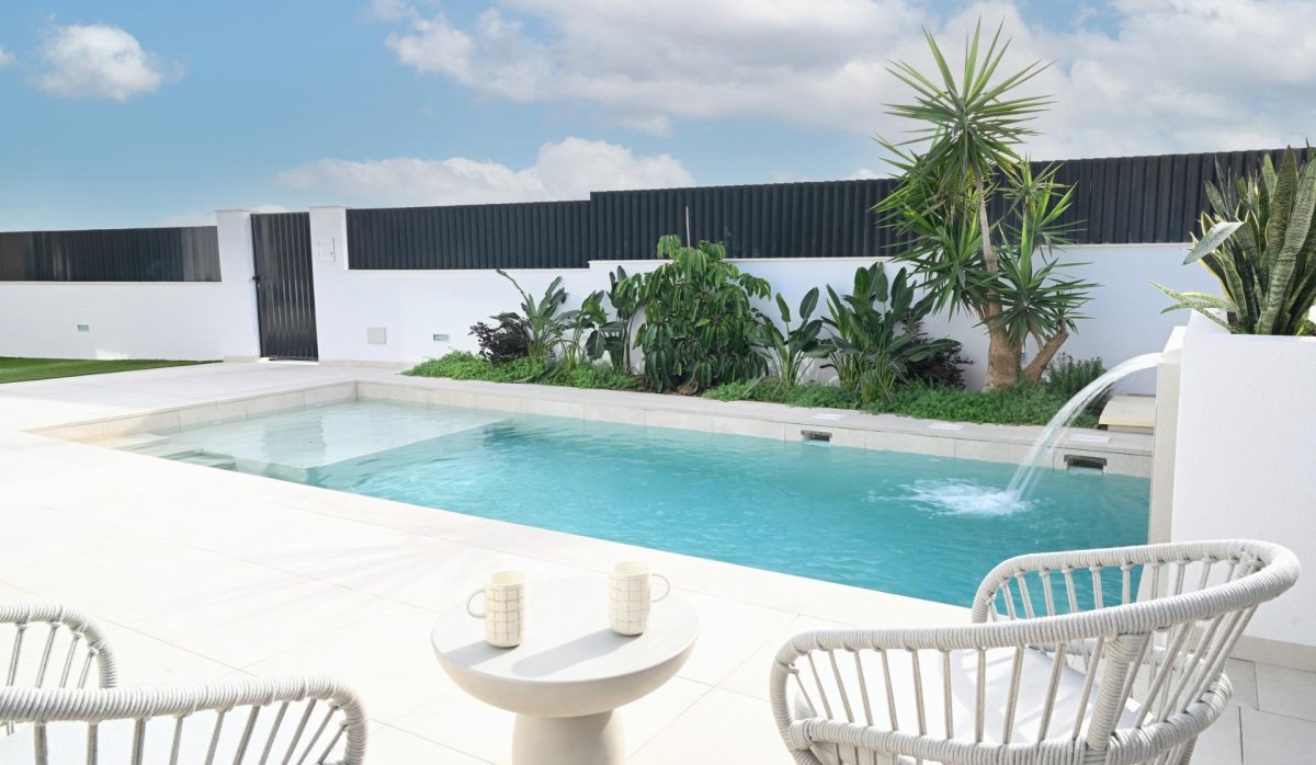 Obra nueva - Villa - Baños y Mendigo