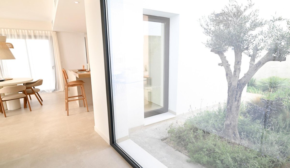 Obra nueva - Villa - Baños y Mendigo